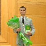 Bagtyýar türkmen ýaşlaryna döwlet sylaglary gowşuryldy