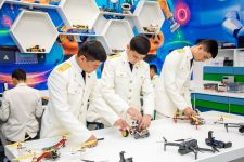 Berdimuhamet Annaýew adyndaky Ýöriteleşdirilen harby mekdebinde robot tehnikasy boýunça ýaryş geçirildi