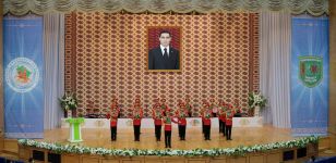 HARBY GULLUKÇYLAR ÝÜREK JOŞGUNYNY BEÝAN ETDILER