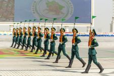 HARBY GULLUKÇYLARYŇ BAÝRAMÇYLYK SOWGATLARY