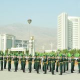 Harby uçurymlar serkerdelik ýoluna gadam goýdular