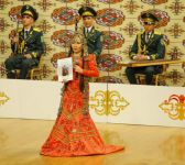 Merdanalygyň nusgasy siz, zenanlar!