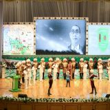 Mertler Watany beýgeldýär