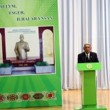 Mertler Watany beýgeldýär