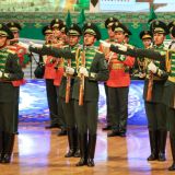 Mertler Watany beýgeldýär