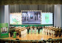 Mertler Watany beýgeldýär