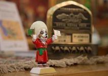 Meýdan mertleri söýýär