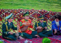 «Rowaçlanýan ilime pasly bahar – ýaz geldi»