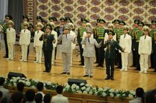 Rowana ak ýollar garaşýar bize