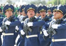 Şanly toýda harby kuwwatymyzyň dabaralanmasy