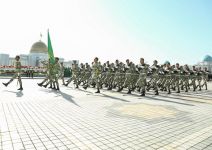 Şanly toýda harby kuwwatymyzyň dabaralanmasy