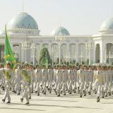 Türkmenistanyň mukaddes Garaşsyzlygynyň şanly 29 ýyllygy mynasybetli dabaraly harby ýöriş geçirildi