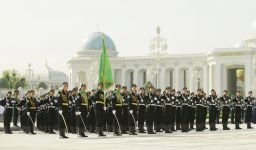 Türkmenistanyň mukaddes Garaşsyzlygynyň şanly 29 ýyllygy mynasybetli dabaraly harby ýöriş geçirildi
