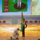 Watan goragçylarynyň baýramçylyk sowgady