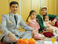 Watan toýy täze jaýda