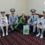 Ýaş watançylar uruş weteranlaryny gutladylar