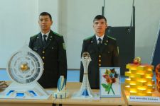 Ýaş watançylaryň mekdep taslamalarynyň ilkinji sergisi