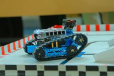 Ýaş watançylaryň mekdep taslamalarynyň ilkinji sergisi