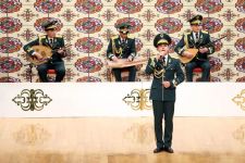 Ýeňşiň 73 ýyllygynyň şanyna