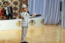 Ýeňşiň 73 ýyllygynyň şanyna