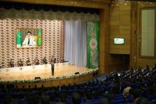 Ýeňşiň 73 ýyllygynyň şanyna