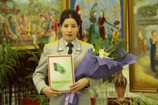 «Ýylyň watançy zenany» adynyň eýeleri