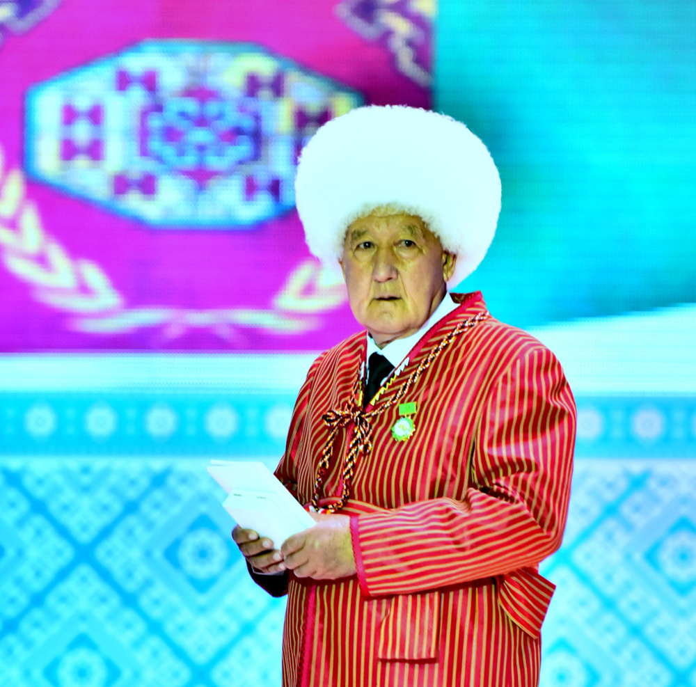 Ahalteke bedewlerimiziň dünýä dolan şöhraty milletimiziň buýsanjydyr