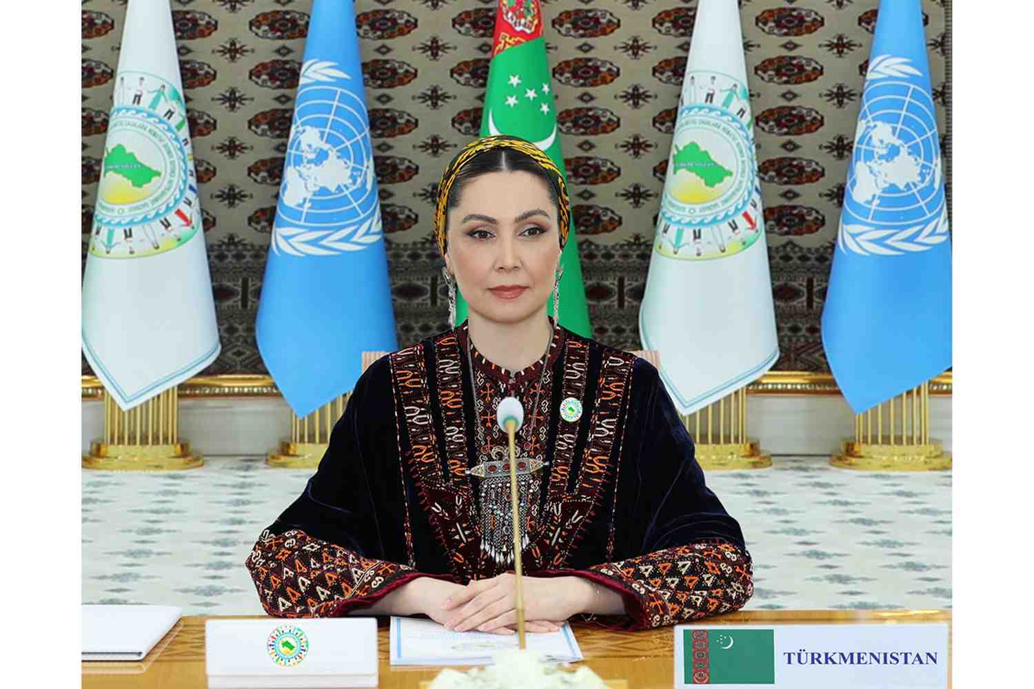 Arkadag şäherinde halkara maslahat geçirildi