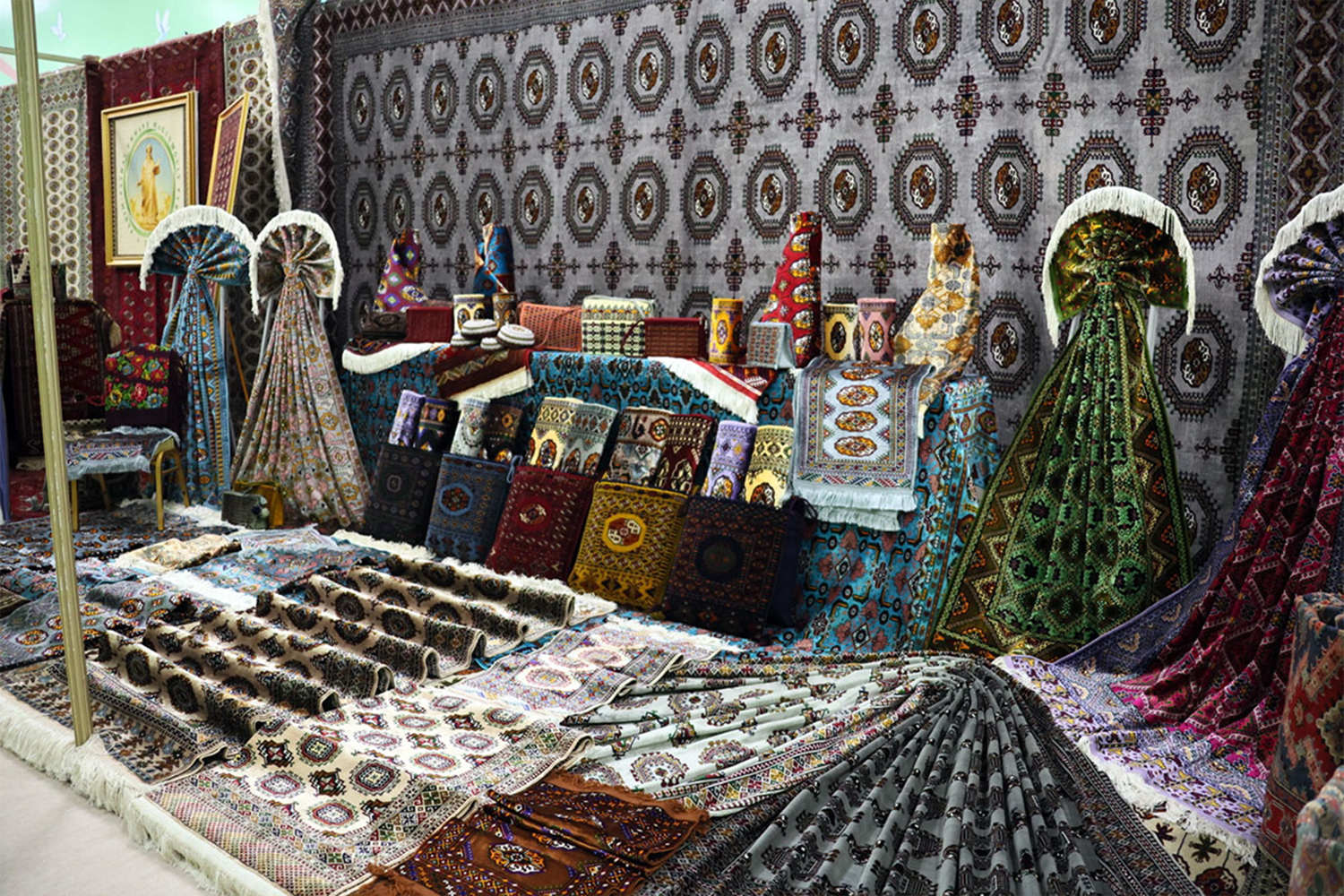 Aşgabatda ýurdumyzyň ykdysady üstünlikleriniň sergisi açyldy