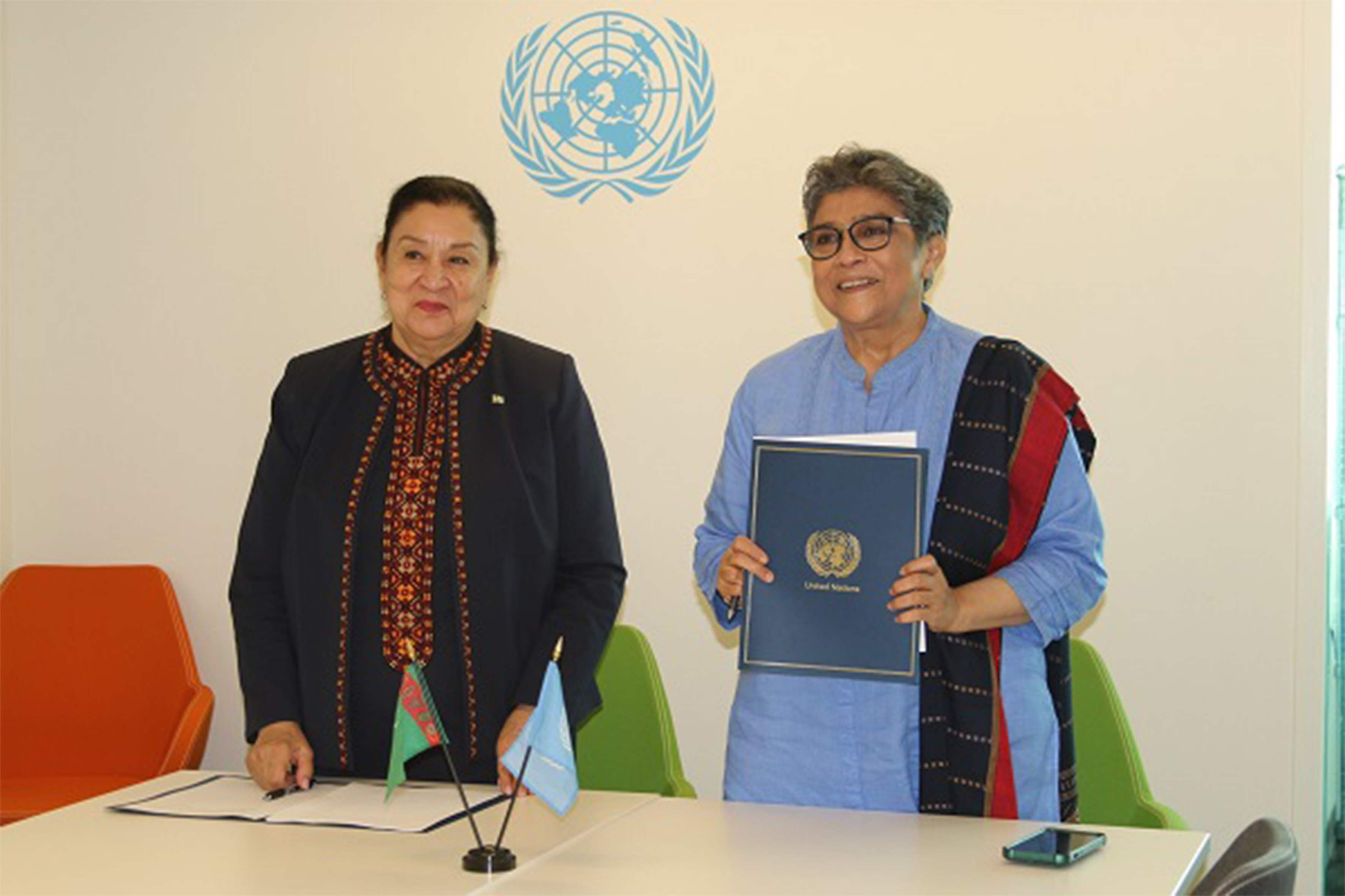 Awazadaky maslahaty geçirmek babatda ylalaşmalar hakynda Ylalaşyga gol çekildi