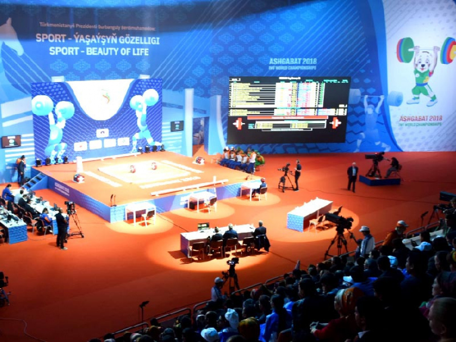 Aziýaly türgenler baýrakly orunlary eýelemeklerini dowam etdirýärler