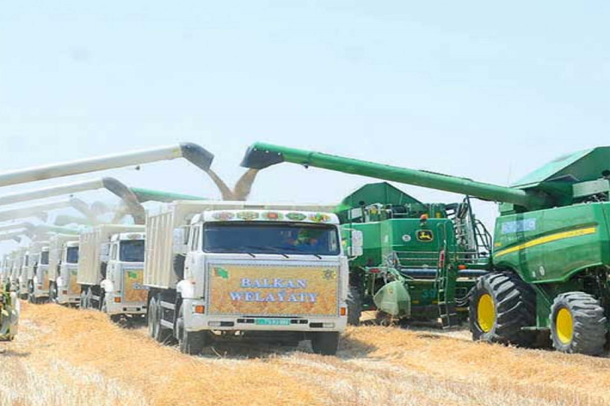 Balkanly gallaçylar borçnamalaýyn şertnamalaryny ilkinji bolup ýerine ýetirdi