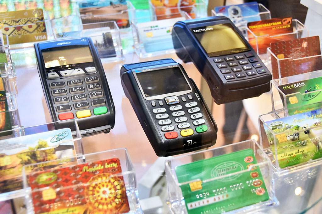 Bank ulgamynda innowasiýalar: uzak aralykdan tölegleri geçirmek