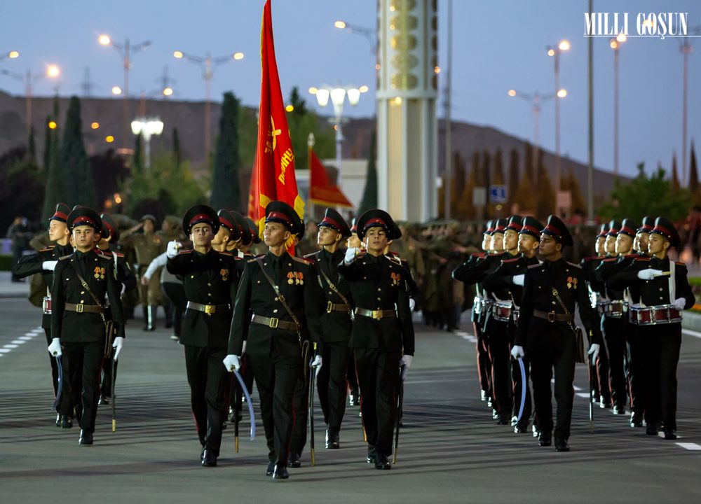 Beýik Gahrymanlaryň mirasdüşerleri