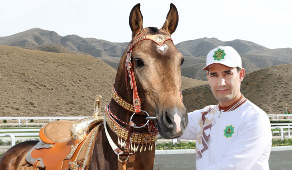 Döwlet Baştutanymyz täze atçylyk toplumynyň açylyşyna we baýramçylyk dabaralaryna gatnaşdy