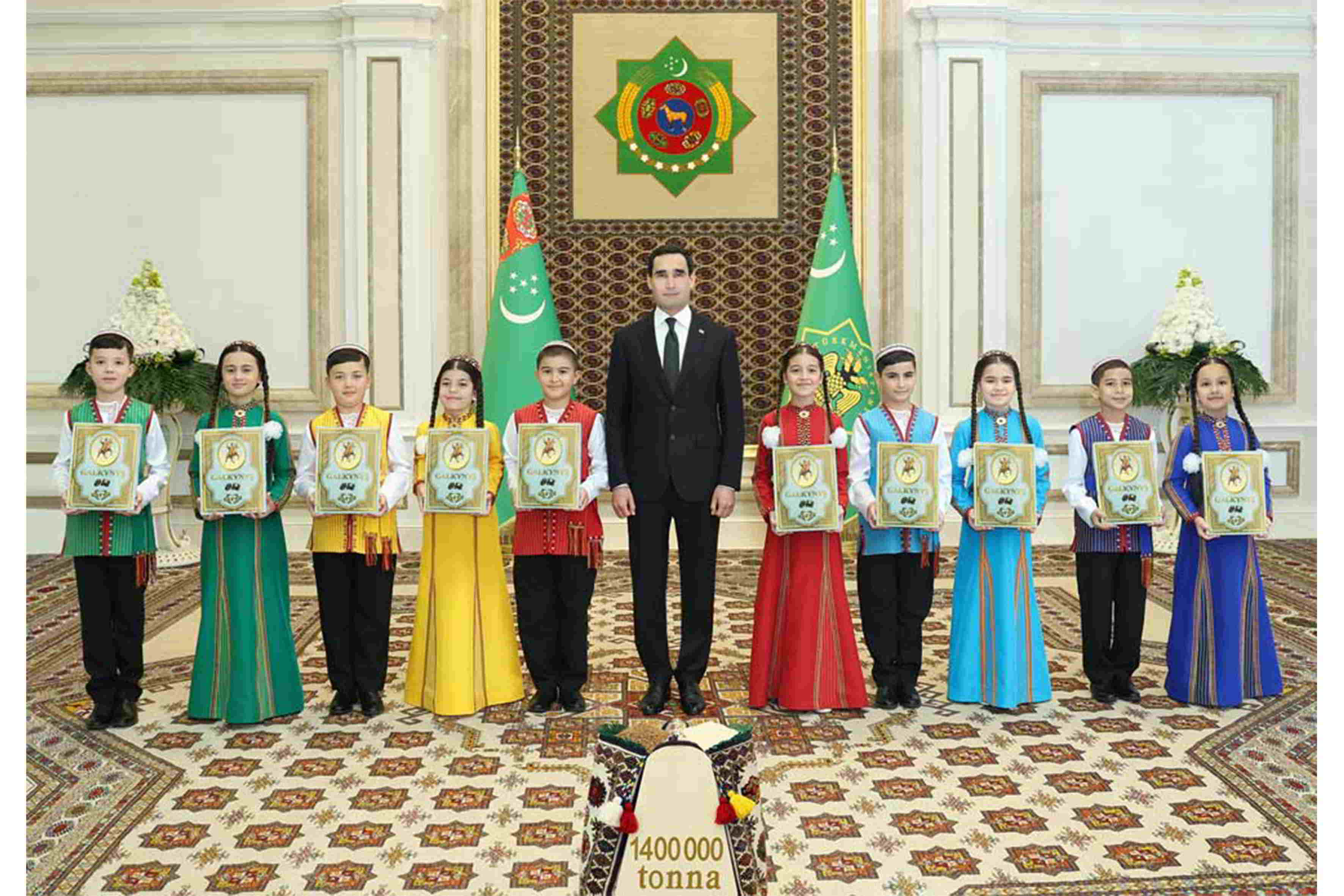 Gallaçylaryň zähmet ýeňşiniň hormatyna