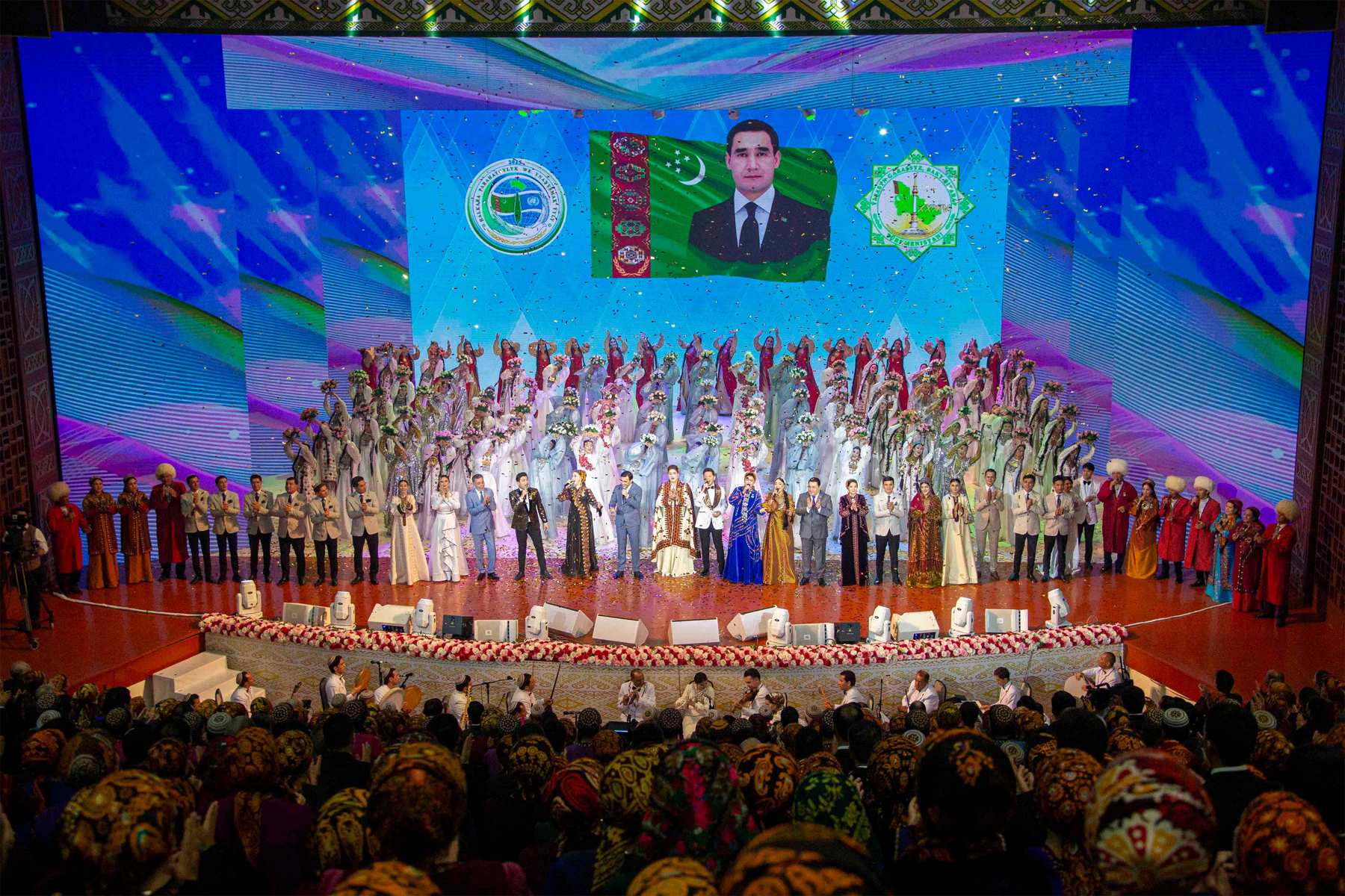 Garaşsyz Watanymyzyň üstünlikleriniň şanyna