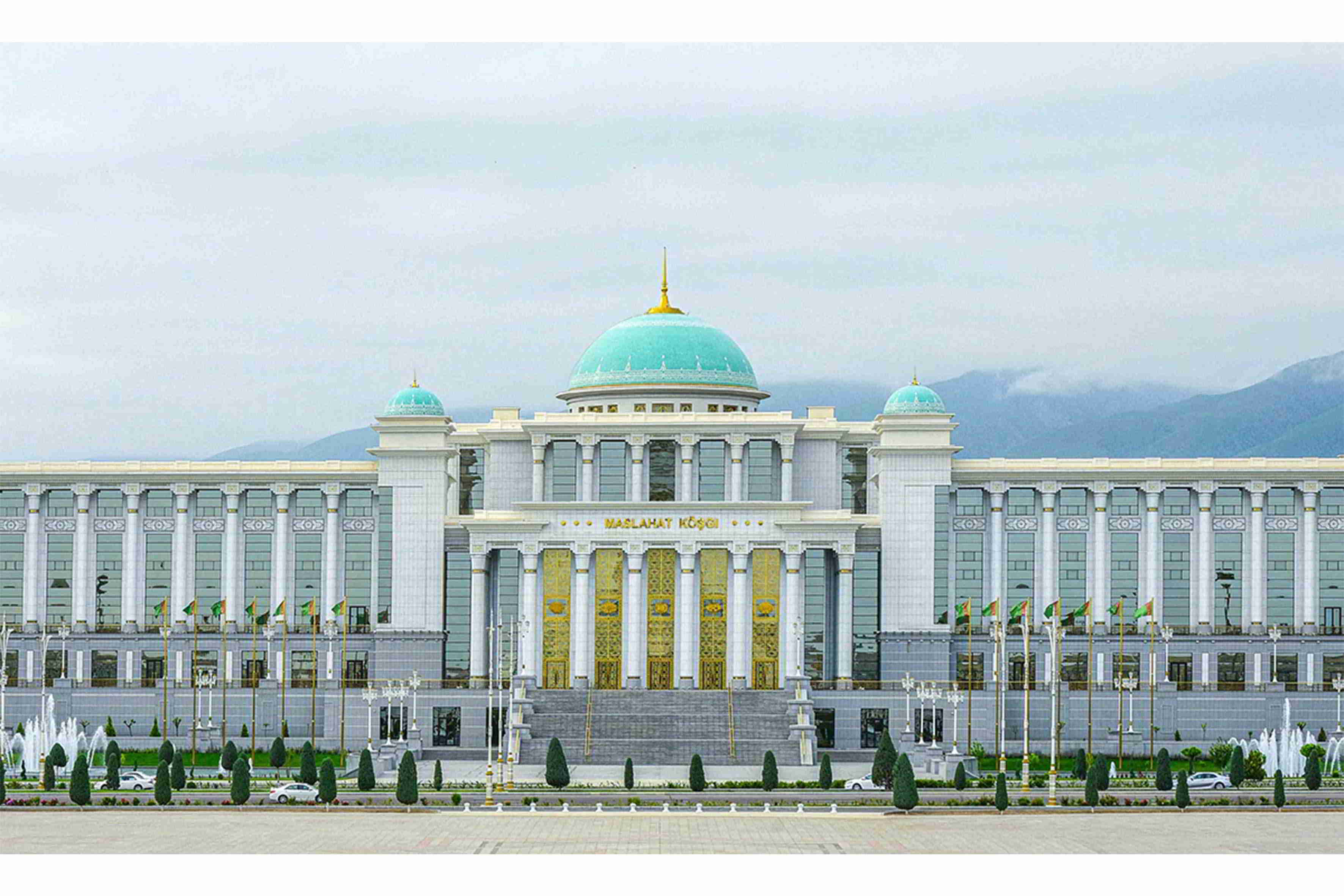 Halk Maslahatynyň gün tertibinde möhüm meselelere serediler