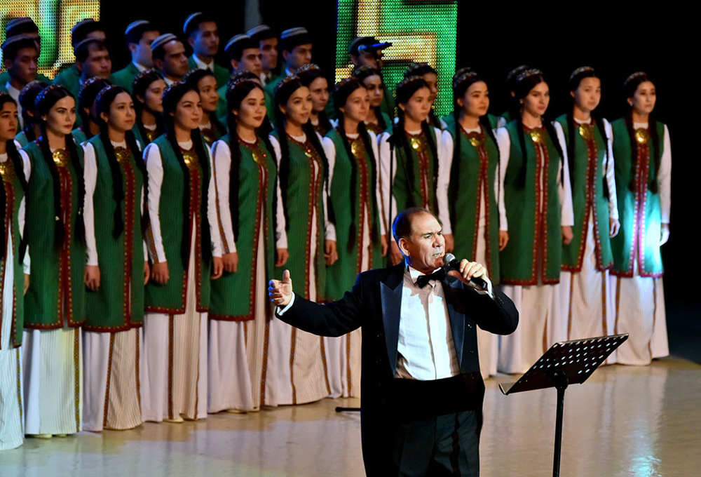Halkara Bitaraplyk gününe bagyşlanan baýramçylyk konserti
