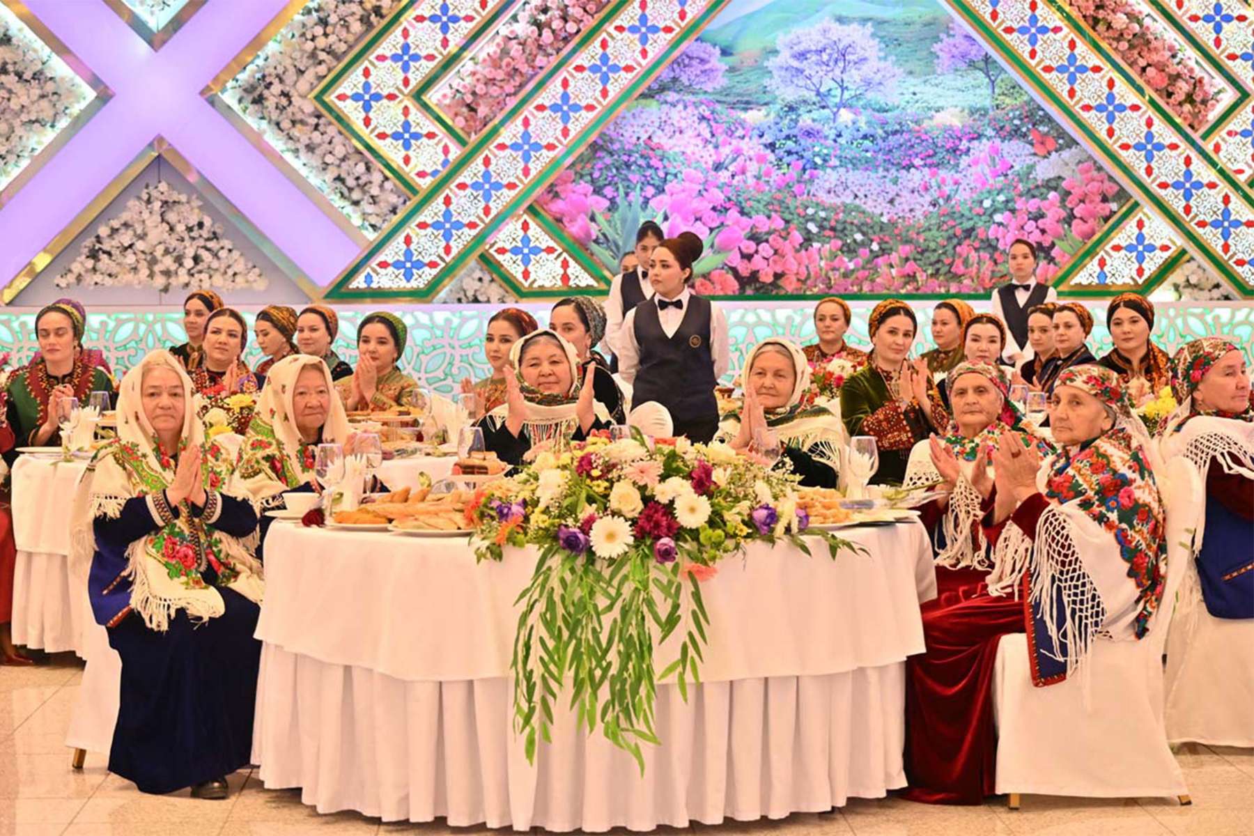 Halkara zenanlar güni mynasybetli dabara