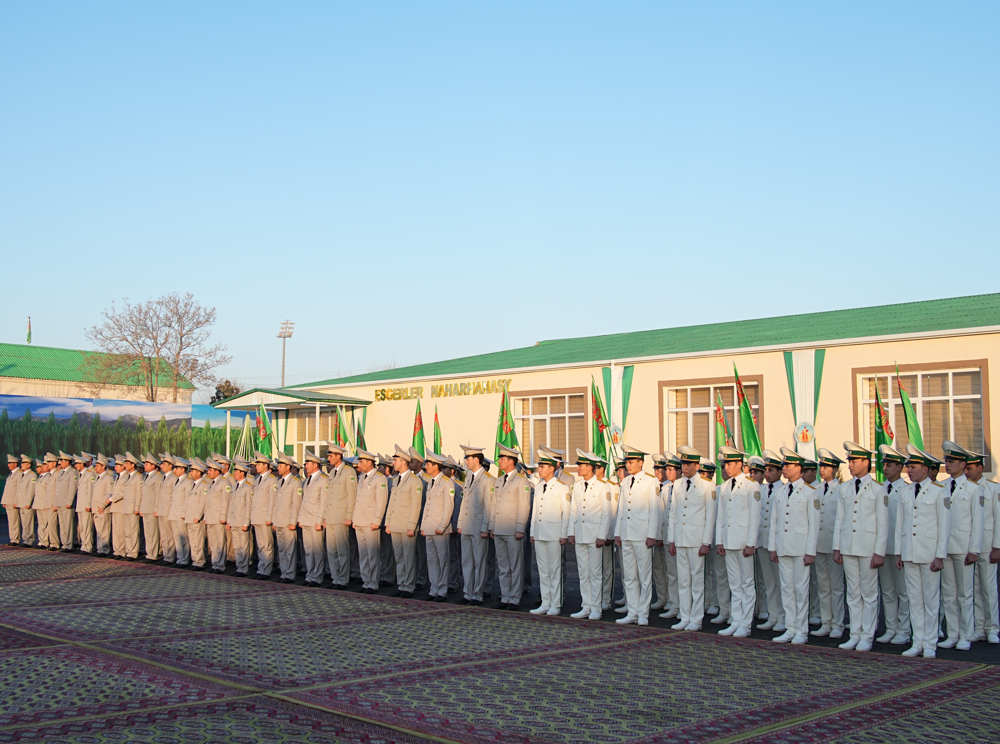 Harby gullukçylar baradaky tagallalaryň dabaralanmasy