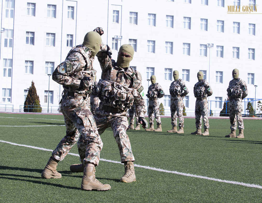 Harby türgenler bäsleşdiler