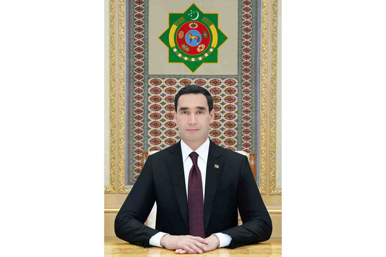 Hormatly Prezidentimiz Alparslan Baýraktary kabul etdi