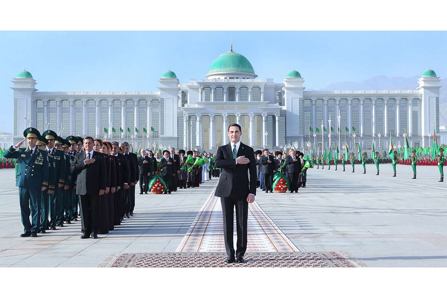 Hormatly Prezidentimiz baýramçylyk dabaralaryna gatnaşdy