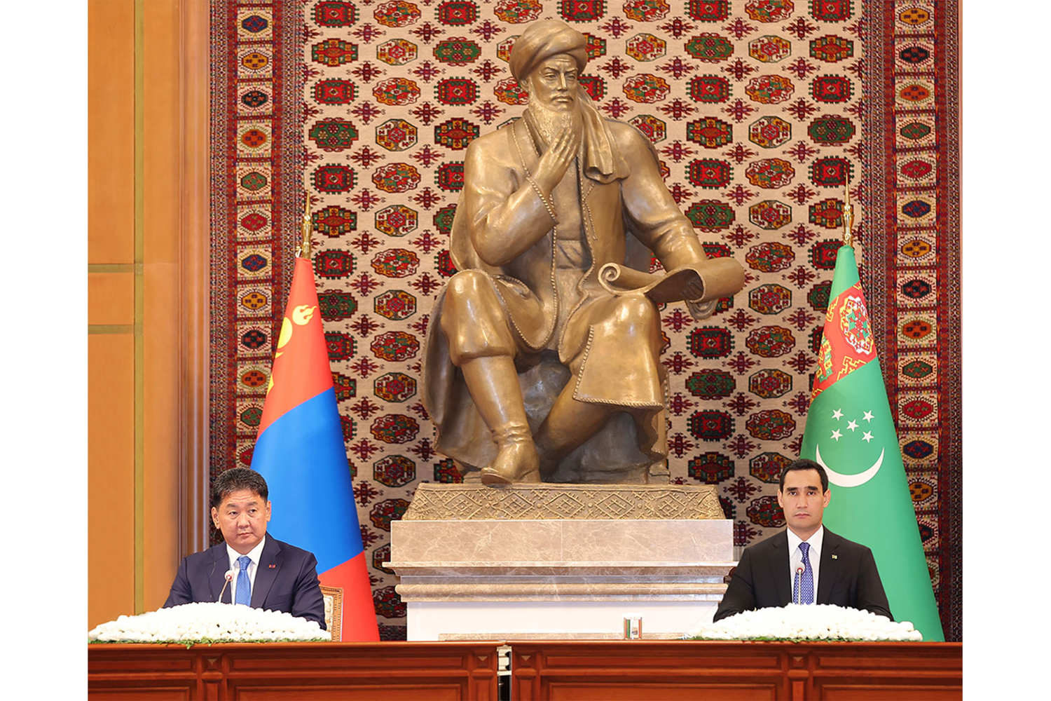 Hormatly Prezidentimiz bilen Mongoliýanyň Prezidentiniň arasynda gepleşikler geçirildi