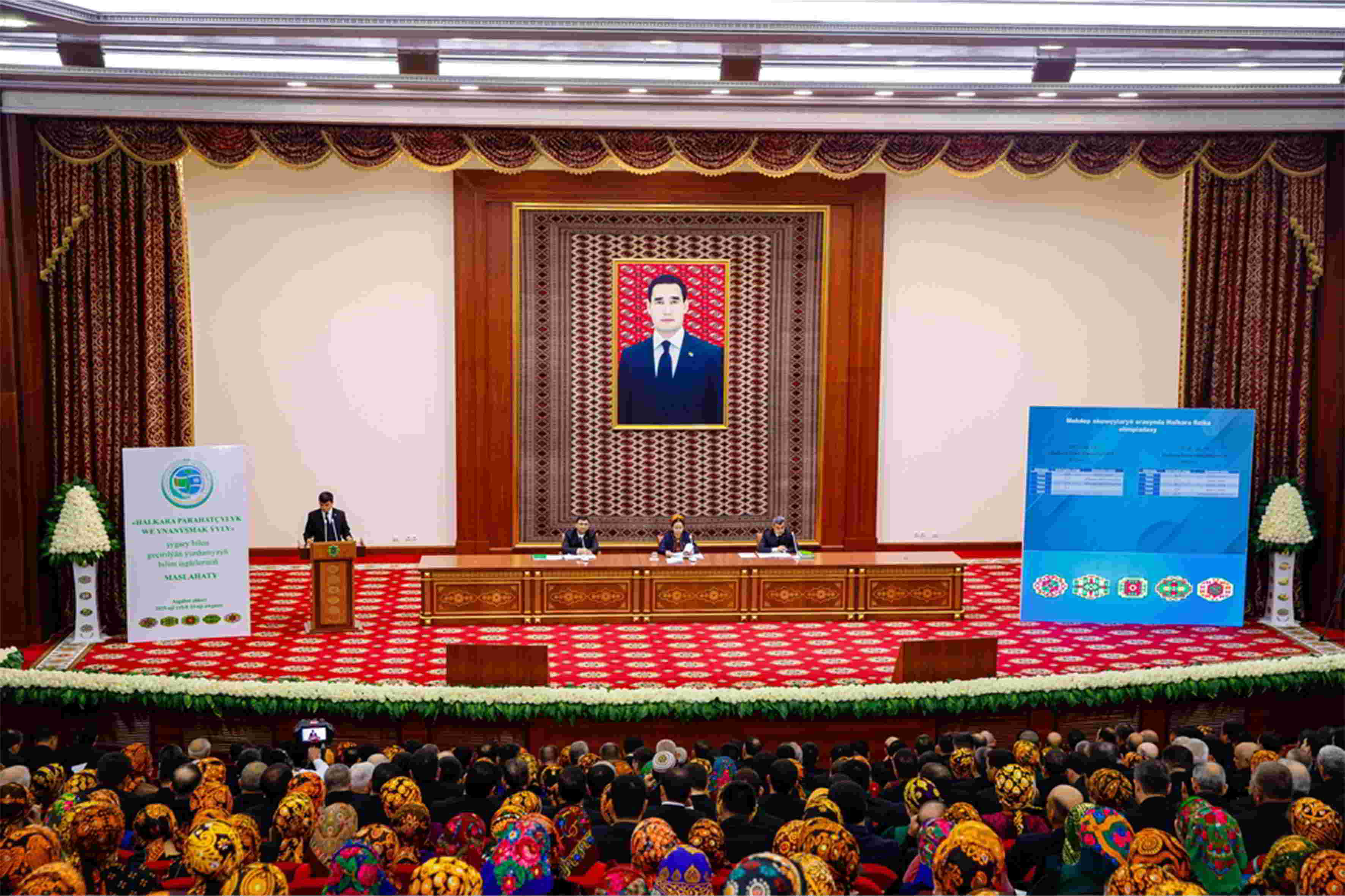 Magtymguly adyndaky Türkmen döwlet uniwersitetinde bilim işgärleriniň maslahaty geçirildi