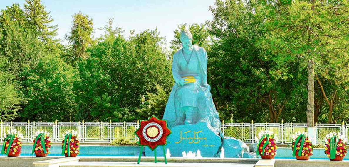 Magtymgulynyň şygryýeti — medeniýet we sungat işgärleri üçin nusgalyk mekdep