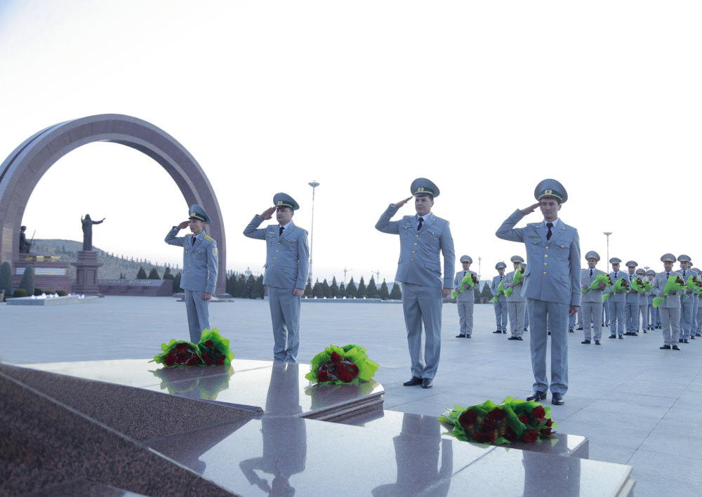 Mert pederlerimize ruhy tagzym