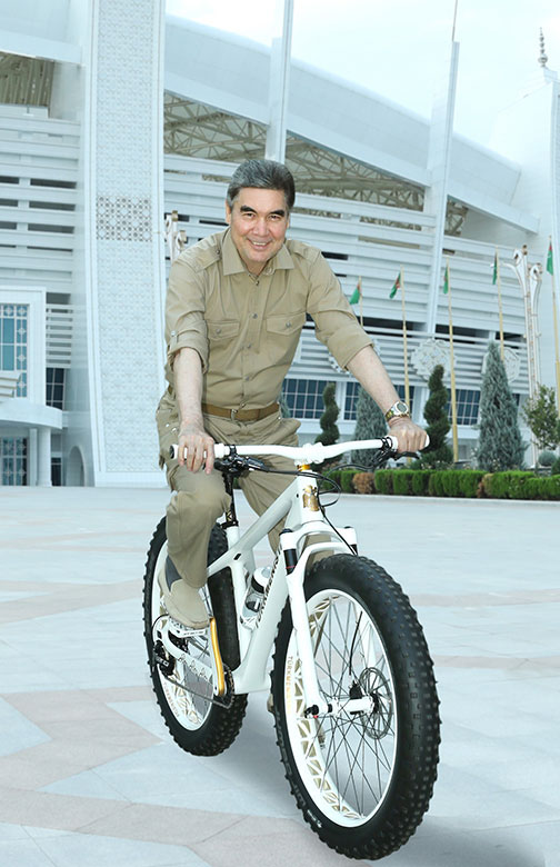 Milli Liderimiz Olimpiýa şäherçesine bardy