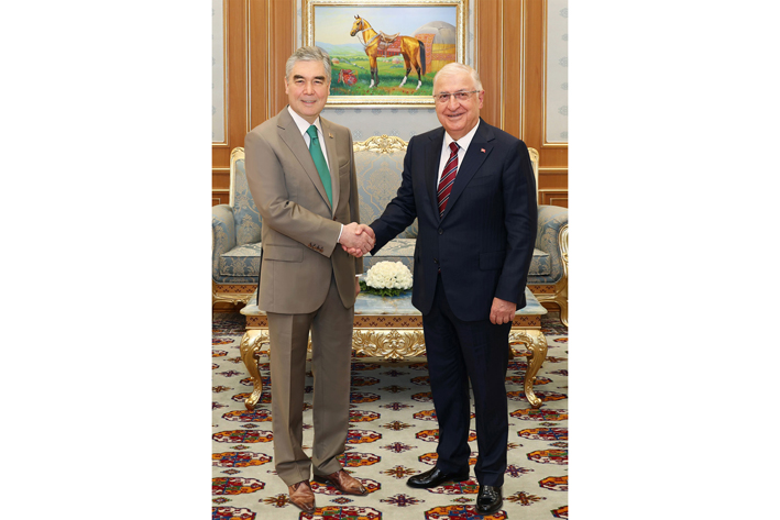 Milli Liderimiz Türkiýe Respublikasynyň milli goranmak ministri bilen duşuşdy